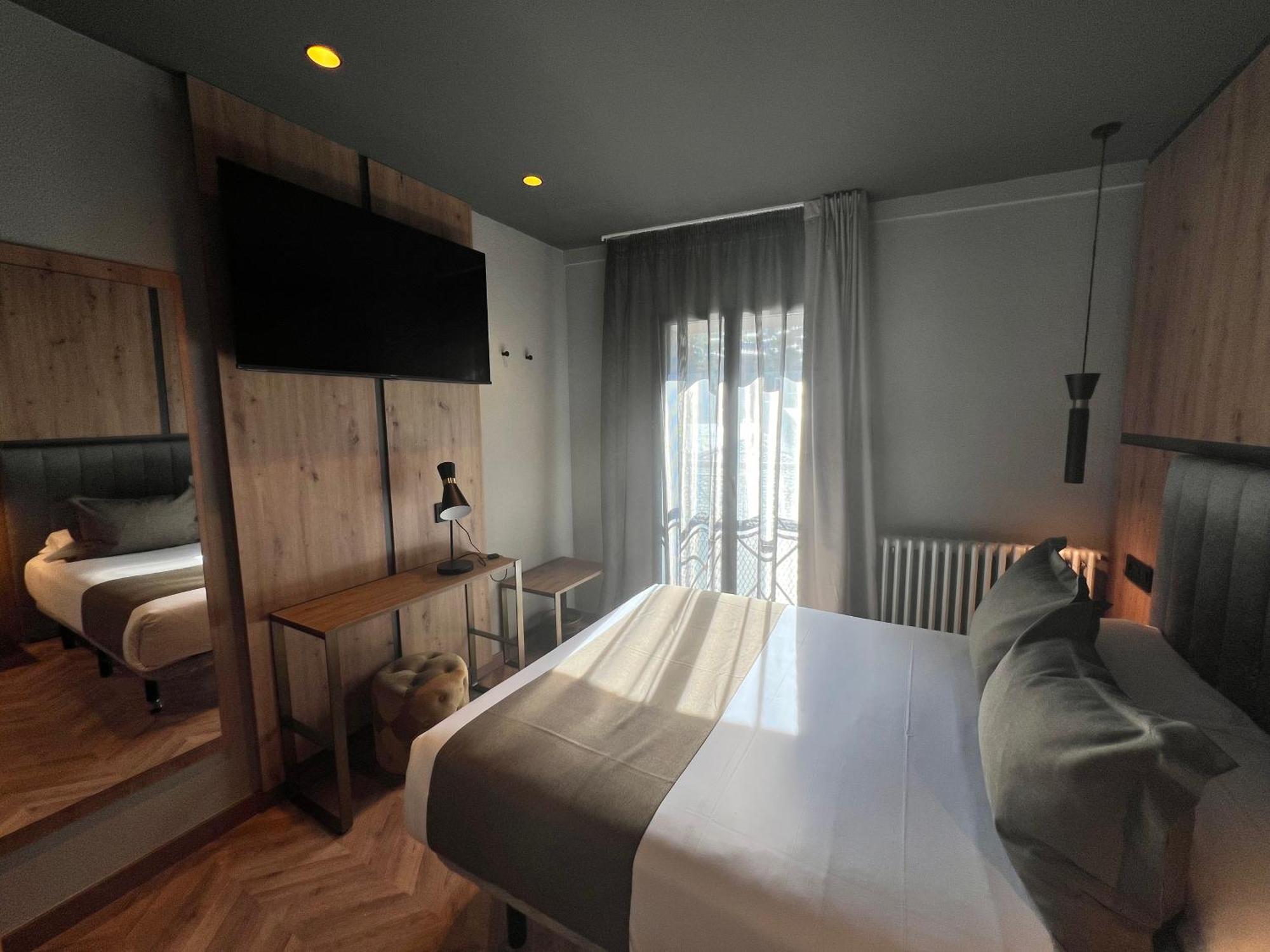 Yomo Petit Paris Hotel Encamp Luaran gambar