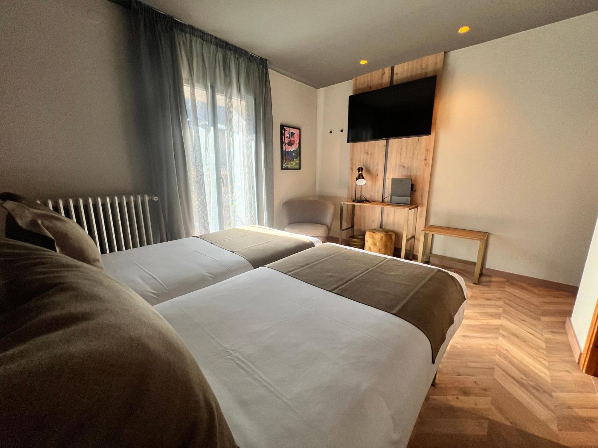 Yomo Petit Paris Hotel Encamp Luaran gambar