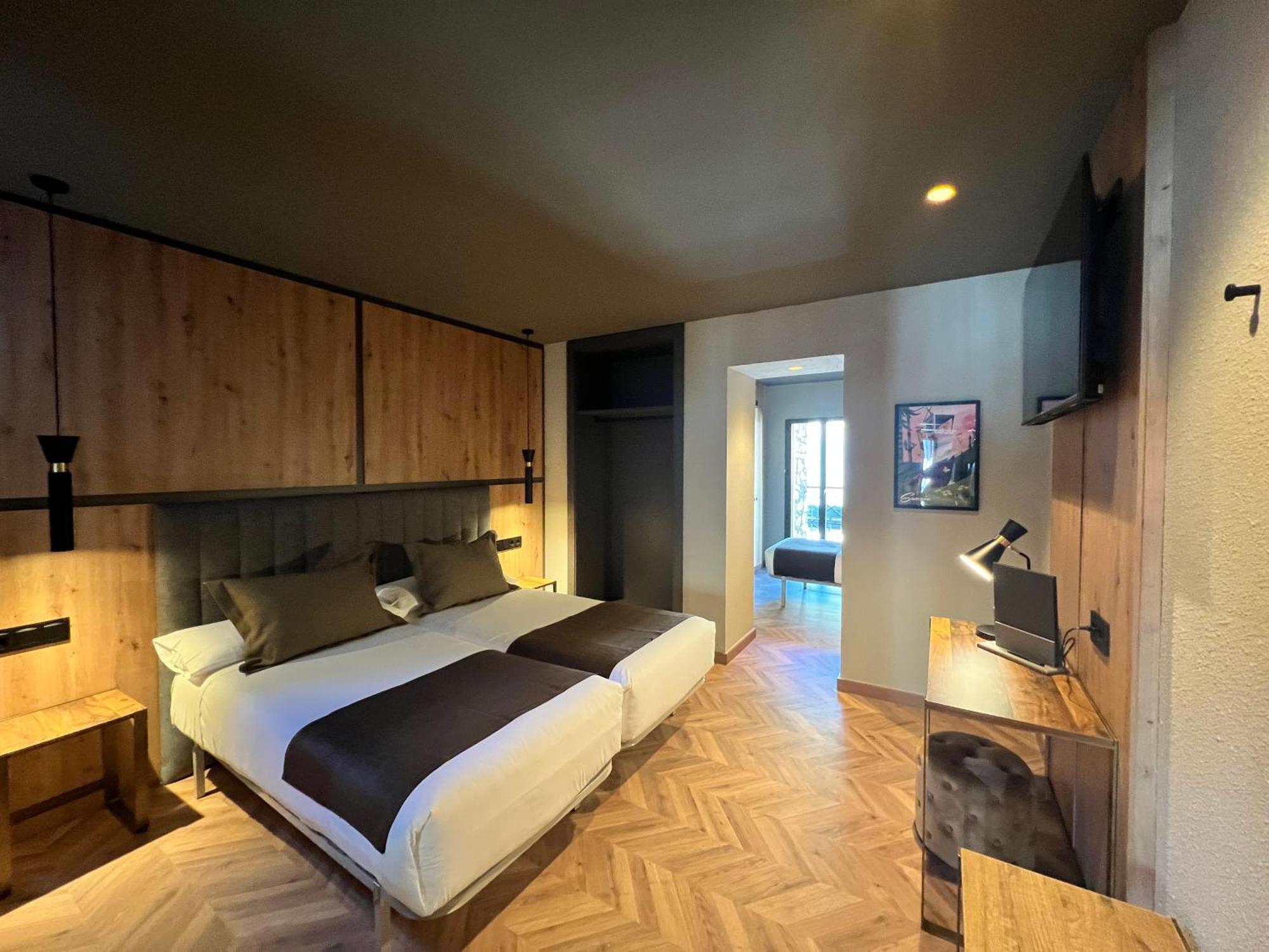 Yomo Petit Paris Hotel Encamp Luaran gambar