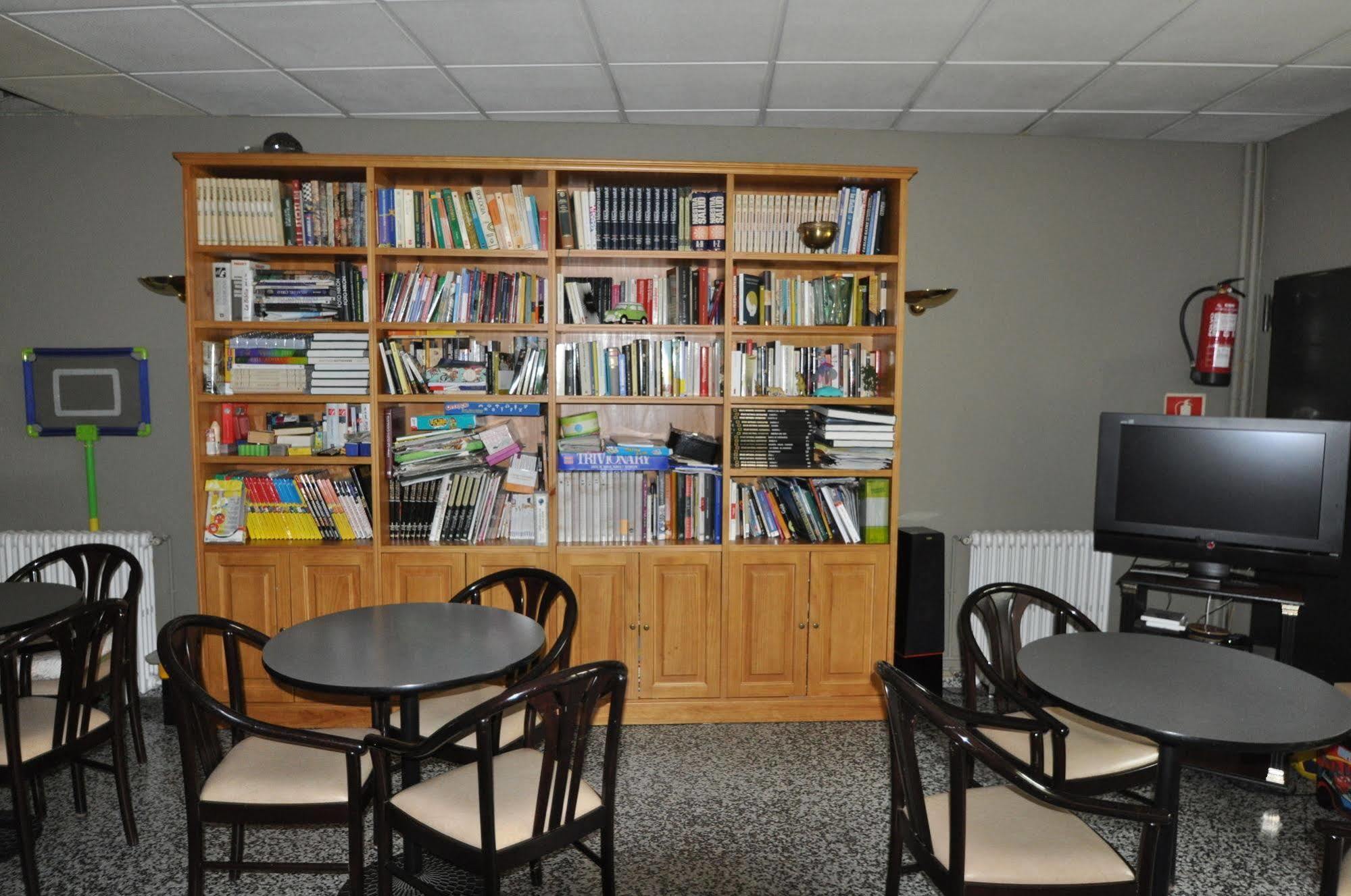 Yomo Petit Paris Hotel Encamp Luaran gambar